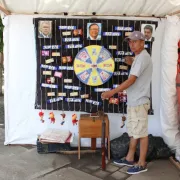 Feria por pueblos: Juegan al tiro al blanco para desahogarse con Duque, Petro y Maduro 
