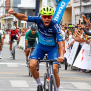Christian Tamayo, de Supergiros, ganó la primera etapa de la Vuelta al Valle