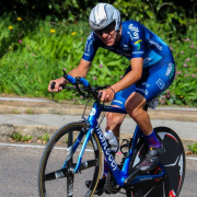 Juan Camilo Gómez, el mejor de Supergiros, en el inicio de la Vuelta de la Juventud