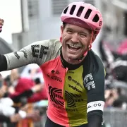 El danés Cort gana en Viareggio; y el galés Thomas se mantiene líder del Giro de Italia