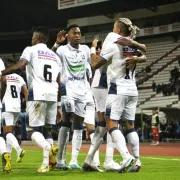 Once Caldas se despide con decoro de la Liga: le ganó 3-1 a Santa Fe y lo eliminó