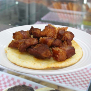 Prepare sus dientes para comer chicharrón carnudo en Manizales