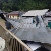 Fuerte aguacero afecta casas en zona rural de Riosucio