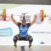 Angie Paola Franco, de Caldas, gana tres medallas de oro en el Panamericano de Pesas