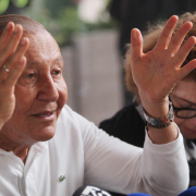 Procuraduría destituye y sanciona por corrupción a Rodolfo Hernández