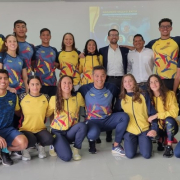 Nadadores colombianos compartieron sus experiencias con los caldenses