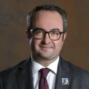 Corte abre investigación contra senador del CD, quien estaría vinculado en Las Marionetas