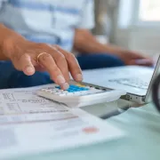 El Banco de la República mantiene en 13,25 % las tasas de interés