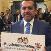 Los líos judiciales del exsenador Mario Castaño: tiene cuatro procesos más