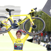 Tour de Francia: Vingegaard se entroniza por segundo año consecutivo como el rey de París
