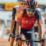 Daniel Felipe Martínez abandona el Tour de Francia por síntomas de conmoción cerebral