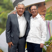 Gustavo Petro y Andrés Manuel López Obrador se reúnen para hablar de paz y de drogas