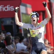 Rui Costa sorprende en Lekunberri y Kuss sigue líder de la Vuelta a España