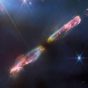 Telescopio espacial James Webb capta el flujo supersónico de una joven estrella
