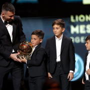 Lionel Messi, la efigie del Balón de Oro, logra su octavo trofeo