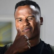 Colombia entrenará con nómina completa tras la llegada a Barranquilla de Jhon Arias