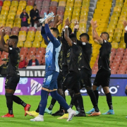 Once Caldas se despide con victoria ante Santa Fe y Dayro Moreno llega a 217 goles