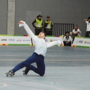 Gerónimo Gallo recogió los primeros aplausos en el Coliseo de la U. de Caldas