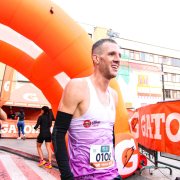 El favorito se lleva la carrera: Mario Patiño, ganador de la Media Maratón de Manizales