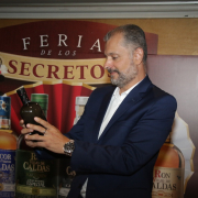 Gerente de la Licorera de Caldas se compromete a no politizar ni recortar personal
