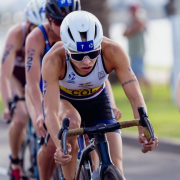 La triatleta María Carolina Velásquez, a punto de clasificar a los Juegos Olímpicos