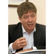 Bruce Mac Master, nombrado presidente de la Asociación de Industriales Latinoamericanos