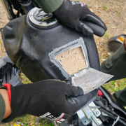 Le encontraron ocho kilos de cocaína en el tanque de gasolina, en Caldas
