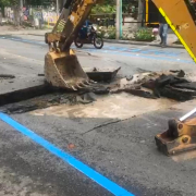 Daño en tubería en Milán afecta servicio de agua en barrios y conjuntos de Manizales