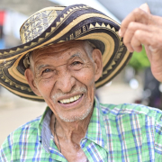 Colombia Mayor aumenta en $145 mil el pago para mayores de 80 años, ¿en cuánto quedó?