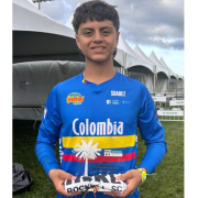 Orgullo caldense: Juan Jerónimo Marín se encarama en la cima del BMX Mundial