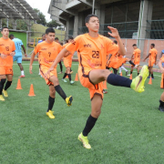 Polideportivo: el Nacional de Primera C de fútbol arranca con clásico regional caldense