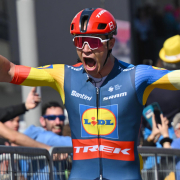 Giro de Italia: Jonathan Milan exhibe fuerza bruta al esprint, Pogacar sigue líder