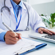 Reversazo de la DIAN en impuesto de renta puso al sector salud a pagar más