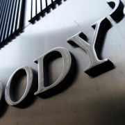 Moody's confirma calificación de Colombia en Baa2, pero rebaja su perspectiva a negativa