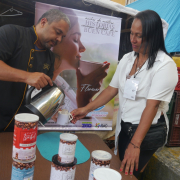 El café caldense Doña Isabel es tostado, incluyente y premiado, conozca su historia