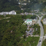 Cotizan estudios para analizar terreno en el barrio Asís-Jazmín de Manizales 