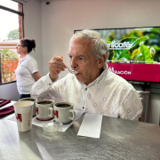 "No es el momento para Aerocafé": Minhacienda, para eso "está el aeropuerto de Pereira"