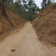 Obras, entre paradas, retrasadas o con adiciones: el actual balance de 5 vías de Caldas