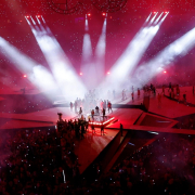Los Ángeles 2028 recibe de París la bandera olímpica