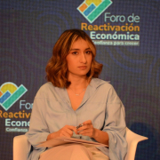 Supimos que: Laura Sarabia, con buen aguante para disfrutar la noche en Manizales