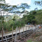 Obras de Caldas, a medio camino: sigue la espera en la vía Termales y en Supía-Caramanta