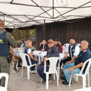 Camioneros aceptan terminación del paro: unos felices, otros lamentan acuerdos