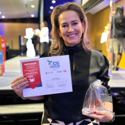 La educación le entrega premio a Aris Mining en Buenas Prácticas de Desarrollo Sostenible