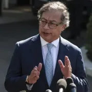 Petro dice que Colombia y Brasil no reconocerán a Maduro si no son presentadas las actas