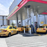 Descubra cómo se están empobreciendo los taxistas asalariados de Manizales