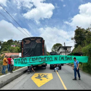 Paro camionero: así se encuentran este jueves las vías de Caldas por los bloqueos