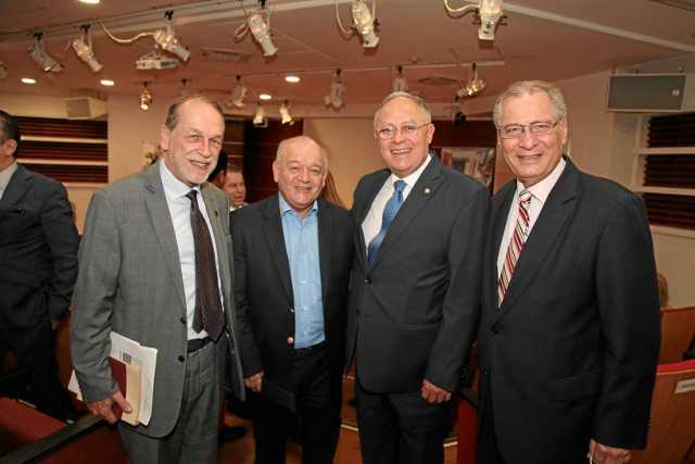 Augusto Morales, Fernando Reyes , Gabriel Valbuena y Rafael Lafont. Augusto Morales, Fernando Reyes , Gabriel Valbuena y Rafael Lafont.