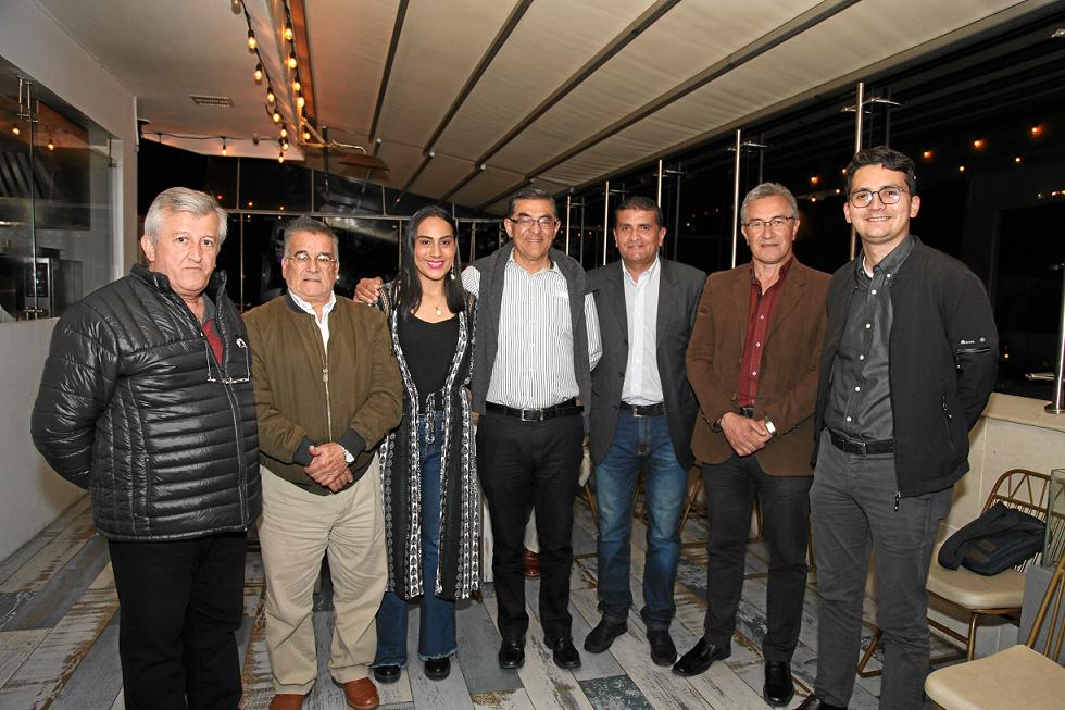 Germán Mejía, Miguel Ángel Llano, Paula Rodas, Gabriel Fernando Cárdenas, Javier Rincón, Mario César Otálvaro y Juan David Valencia. Germán Mejía, Miguel Ángel Llano, Paula Rodas, Gabriel Fernando Cárdenas, Javier Rincón, Mario César Otálvaro y Juan David Valencia.