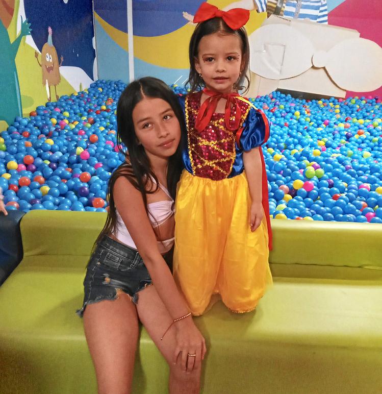 Sara Valencia Orozco y Salomé Valencia Orozco.