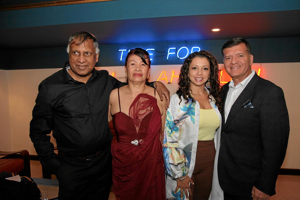 Mark Ramnauth, Jacqueline Cascante, Alexandra Tobón y Jhon Jairo Gómez.